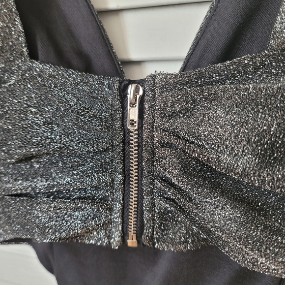 FASHION NOVA Shimmy Crop Tank, Size XS - Picture 7 of 10